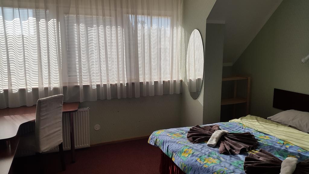 Terve Hostel Пярну Экстерьер фото