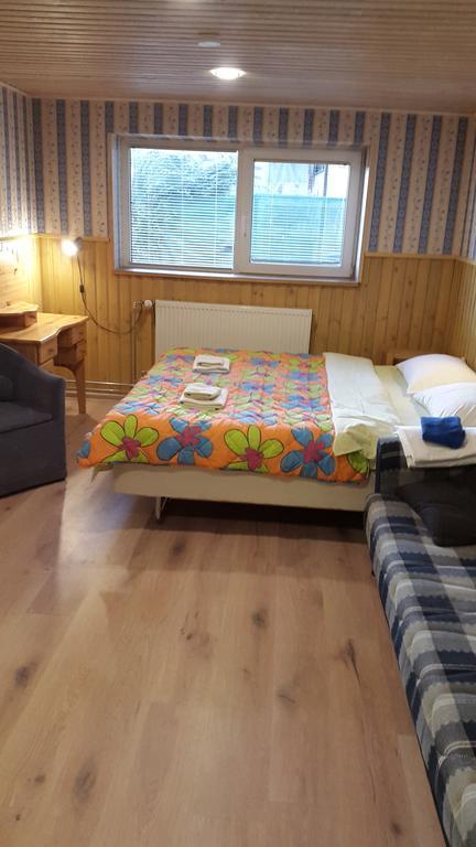 Terve Hostel Пярну Экстерьер фото