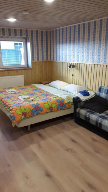 Terve Hostel Пярну Экстерьер фото