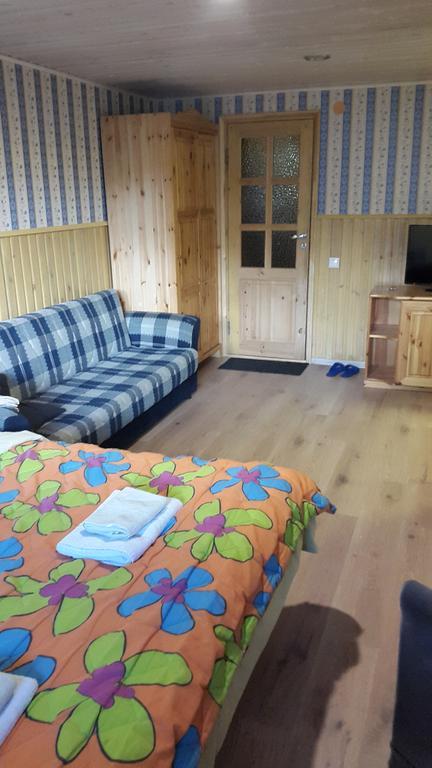 Terve Hostel Пярну Экстерьер фото