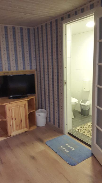 Terve Hostel Пярну Экстерьер фото