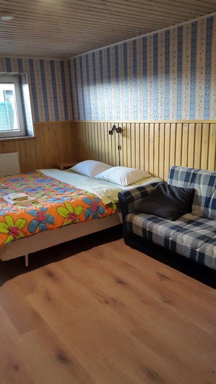 Terve Hostel Пярну Экстерьер фото