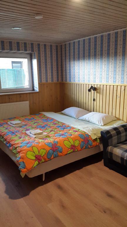 Terve Hostel Пярну Экстерьер фото